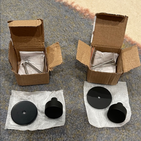 Oil rubbed bronze cabinet pull - Picture 4 of 4